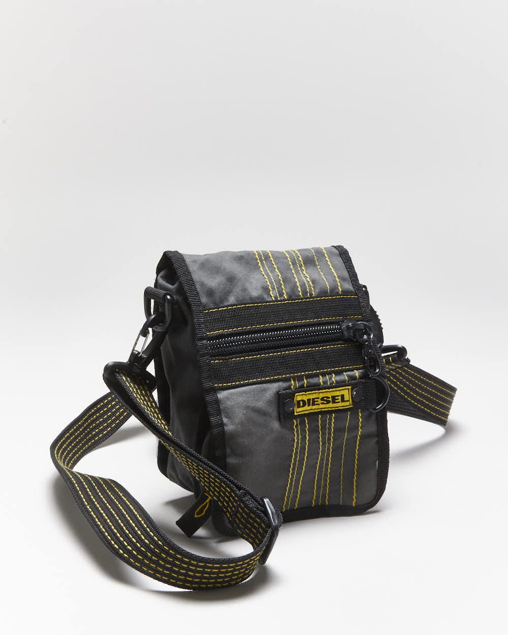 Vintage Y2k 00s Diesel Cross-Body Bag – Rokit
