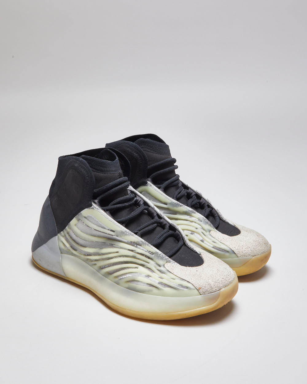 Adidas Yeezy Basketball Quantum Mid Trainers UK1
