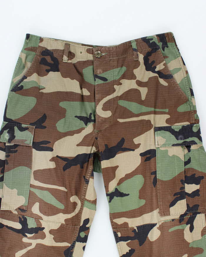 Vintage 90's Woodland Camouflage Military Cargo Trousers - W35 L31