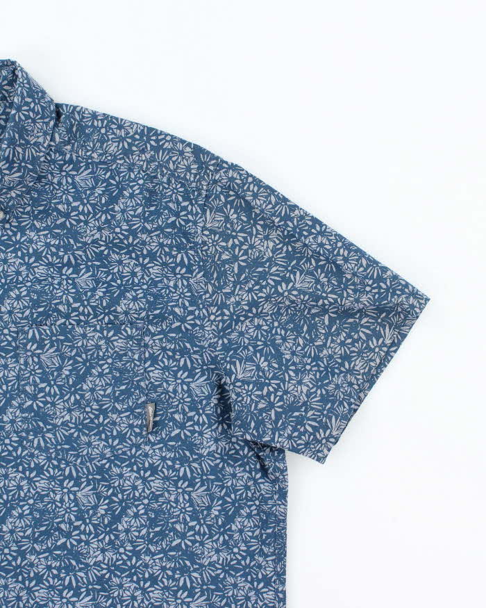 Vintage 2000's Eddie Bauer Floral Patterned Button Up Shirt - L