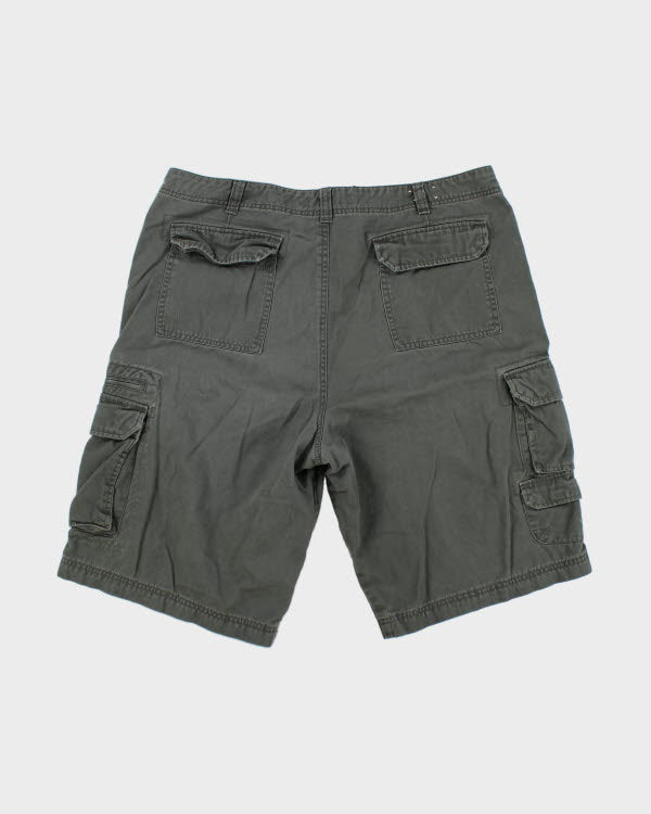 Vintage Baggy Fit Cargo Shorts - W40 L12
