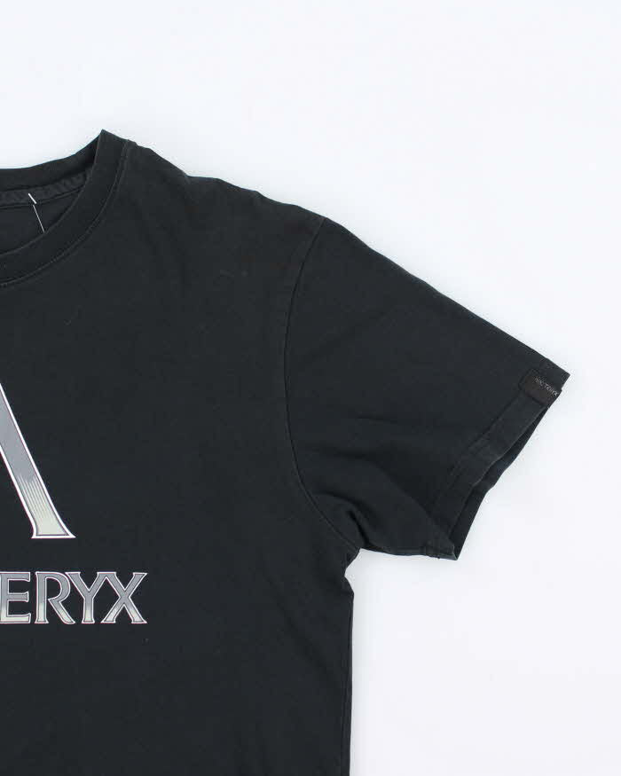 Vintage Arc'teryx Centre Logo Graphic T-Shirt - S