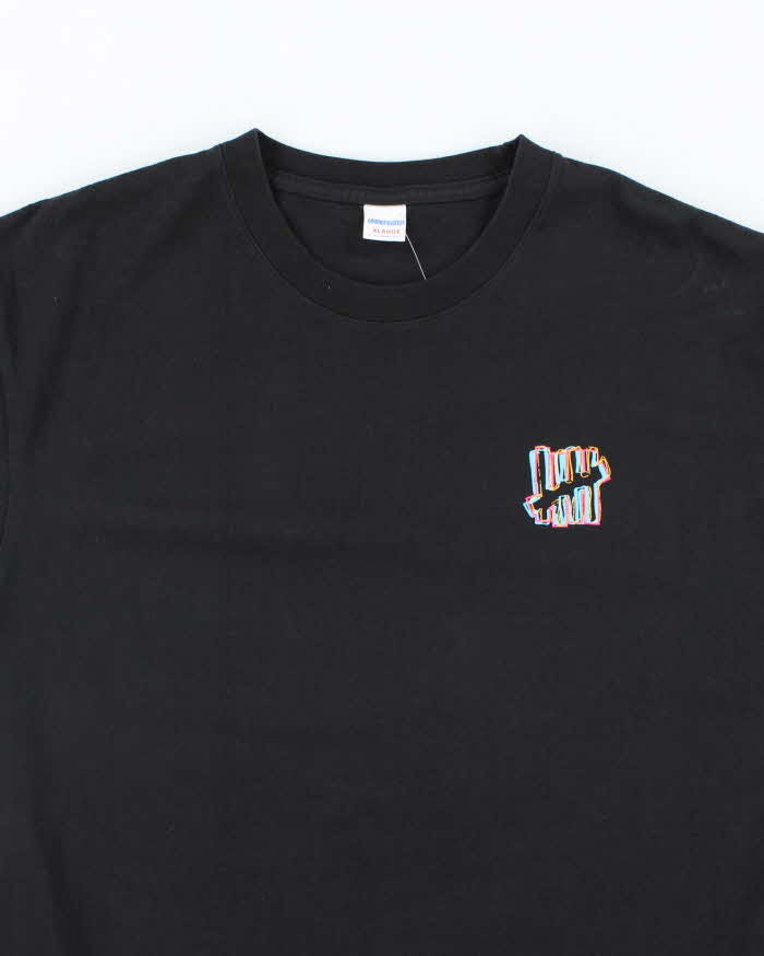 Undefeated Strikes Graphic T-Shirt - XL