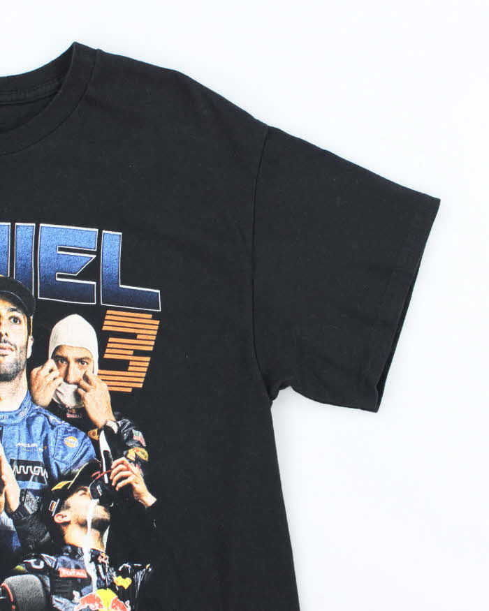 Daniel Ricciardo Red Bull Racing F1 Graphic T-Shirt - M