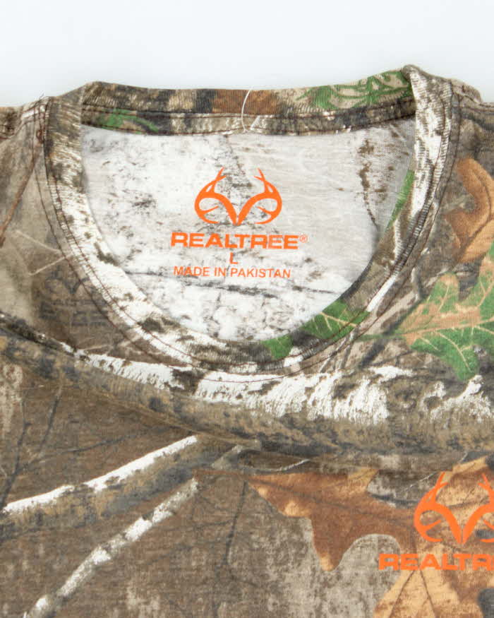Vintage Y2K Real Tree Camouflage All Over Print T-Shirt - L