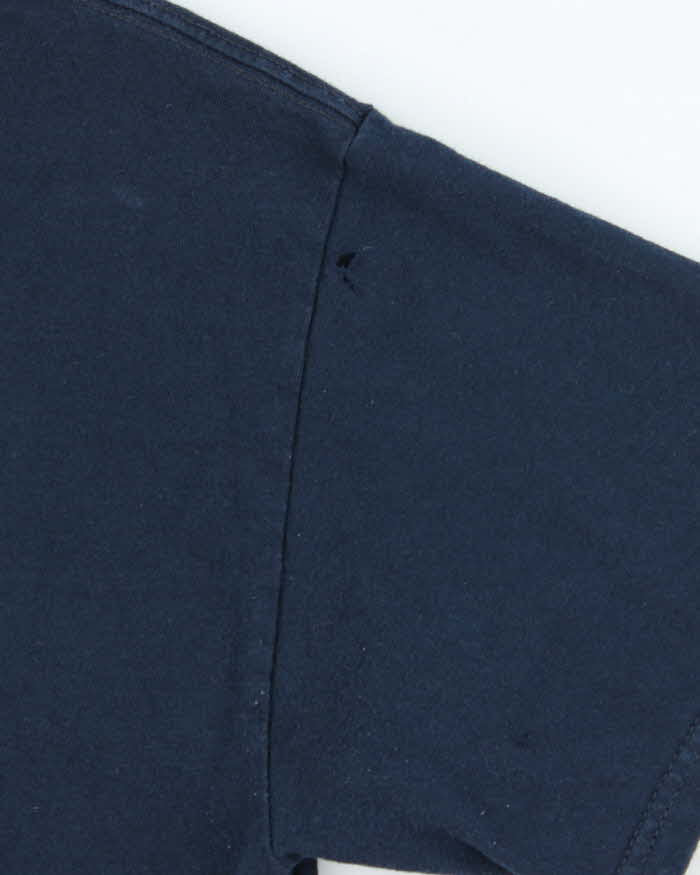 Vintage 2000's NHL Vancouver Canucks Graphic T-Shirt - M