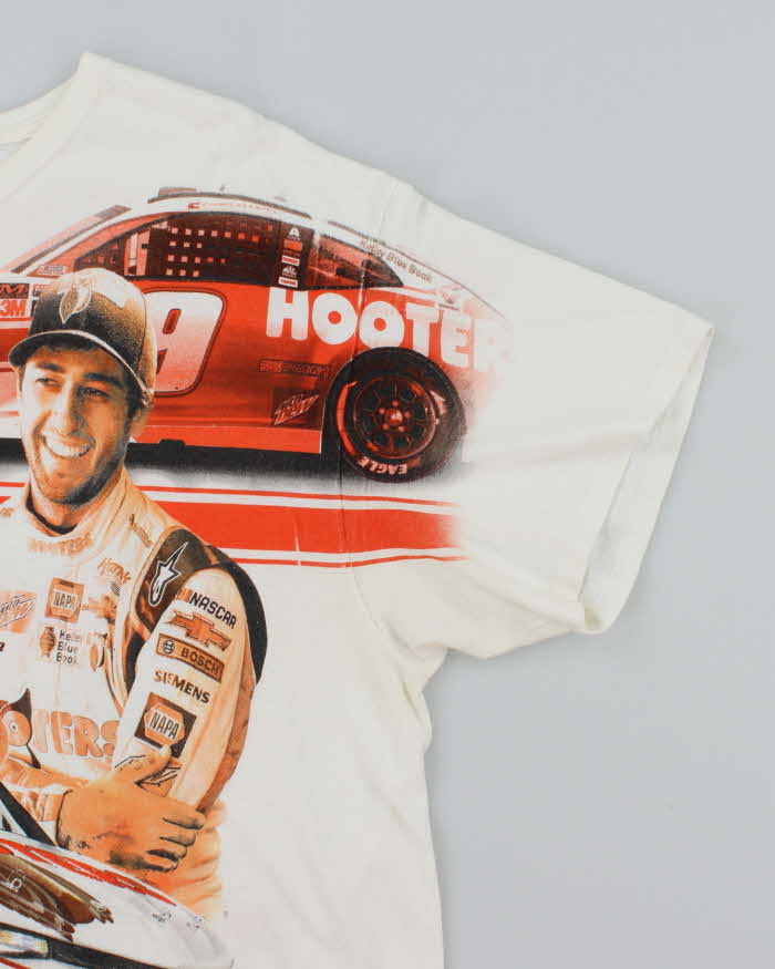 Vintage Y2K Hendrick Motorsports Nascar Hooters All Over Print T-Shirt - XXL