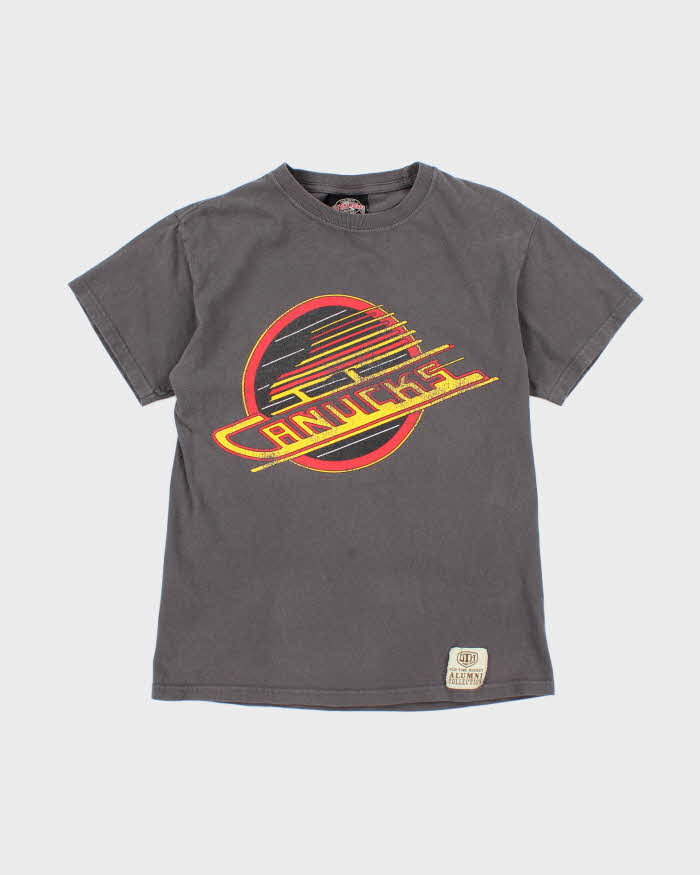 Vintage 2000's Vancouver Canucks NHL Graphic T-Shirt - S