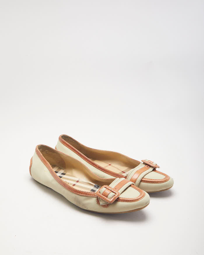 Burberry Buckle Ballet Flats UK5
