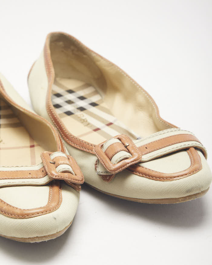 Burberry Buckle Ballet Flats - UK5