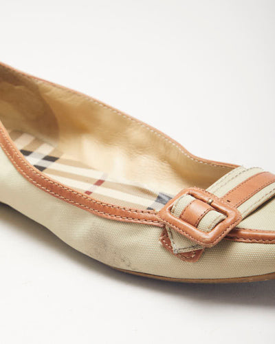 Burberry Buckle Ballet Flats - UK5
