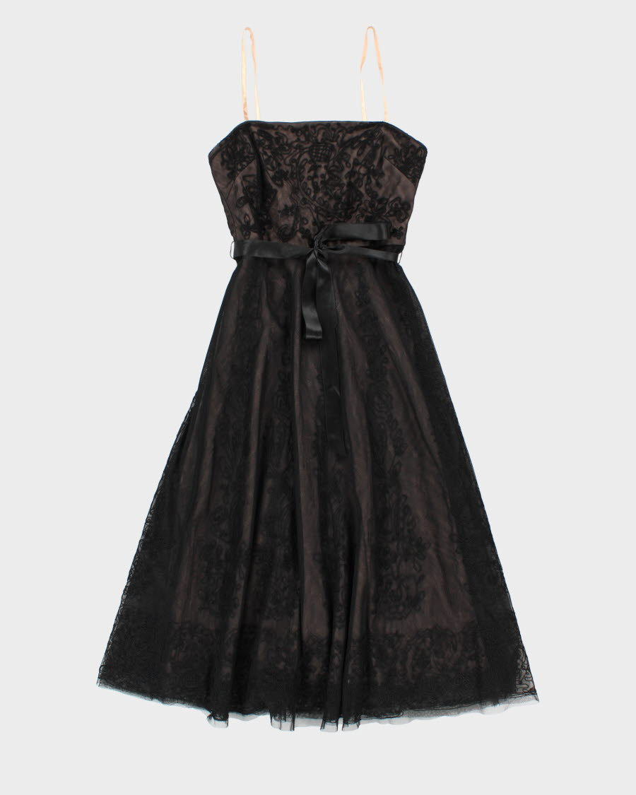 00s BCBG MaxAzria Mesh Embroidered Ribbon Belted Midi Dress - XS Rokit 00s BCBG MaxAzria Mesh Embroidered Ribbon Belted Midi Dress - XS Rokit