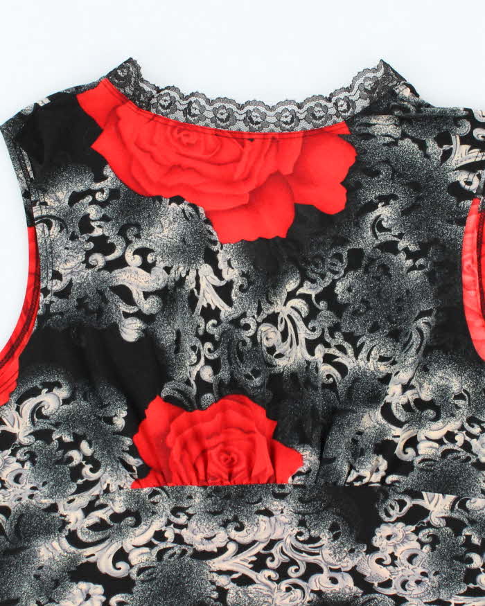 Vintage Y2k 00s Le Chateau Rose Print Top - M