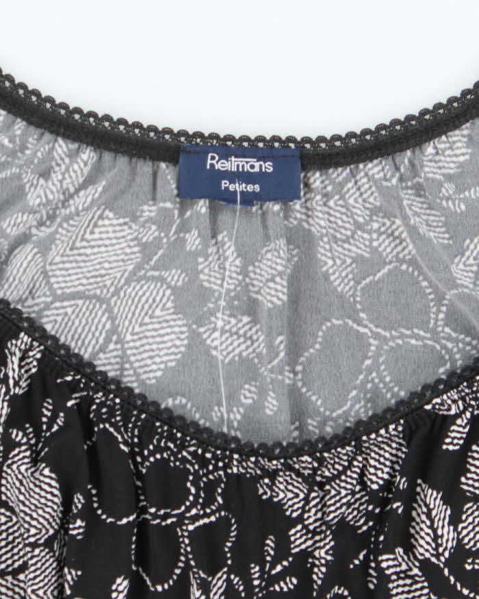 Vintage Y2k 00s Reitmans Clasp Milkmaid Style Blouse - S