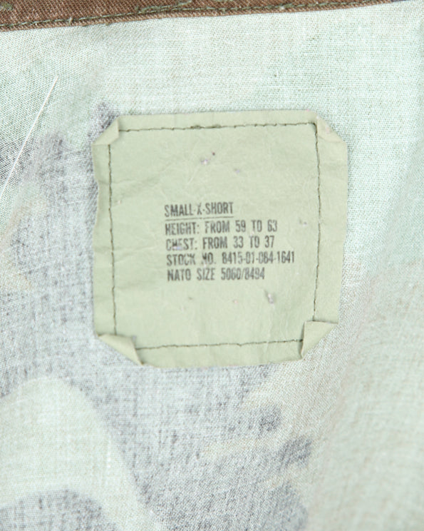 1990s Vintage US Military Patched M81 Woodland BDU Combat Coat - Small