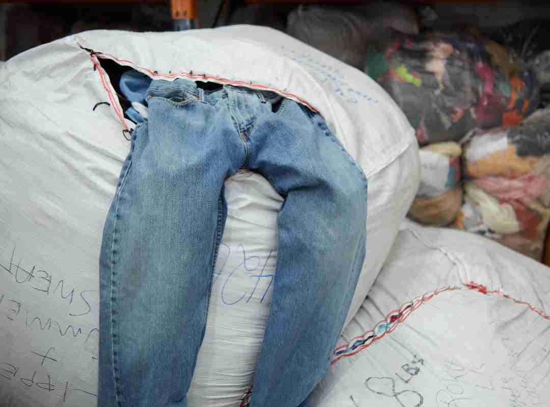 Sustainable Choices: Why choose vintage clothing over fast fashion?