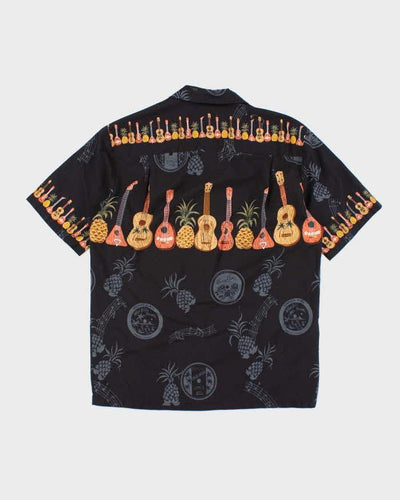 Vintage Winnie Fashion Black Hawaiian Shirt - M