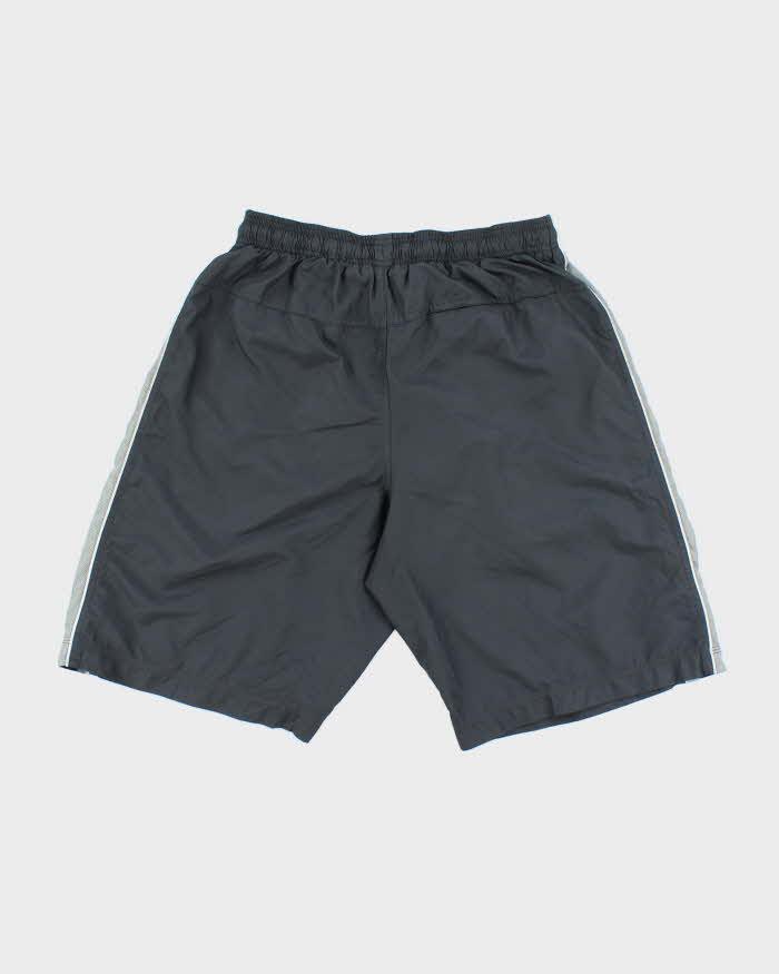 Vintage Y2K Nike Lightweight Sports Shorts - M