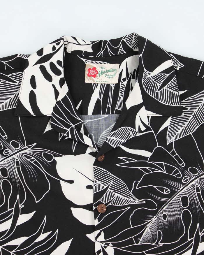 Vintage Hilo Hattie Hawaiian Shirt - L