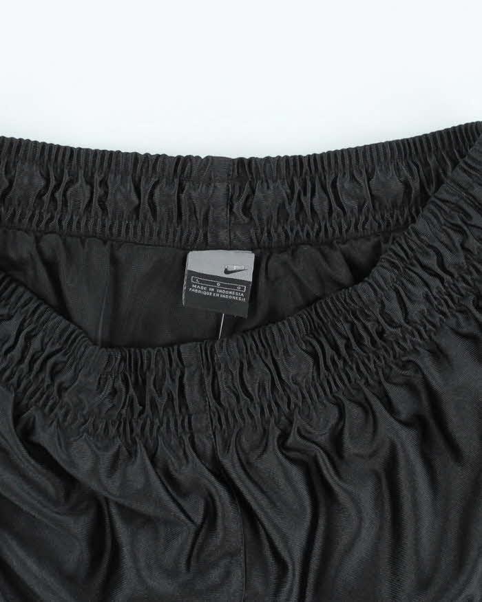 Vintage 90's Nike Oversized Basketball Shorts - L