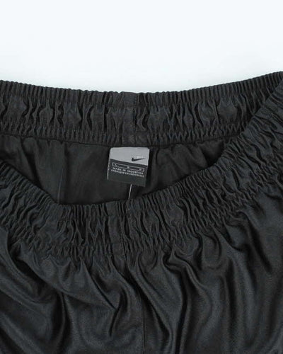 Vintage 90's Nike Oversized Basketball Shorts - L