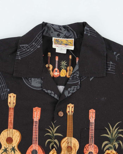 Vintage Winnie Fashion Black Hawaiian Shirt - M