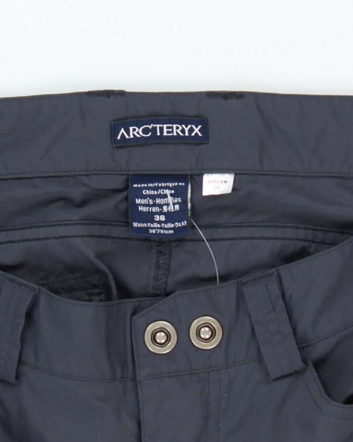 Vintage Y2K Arc'teryx Multi Pocketed Utility Hiking Trousers - W36 L32