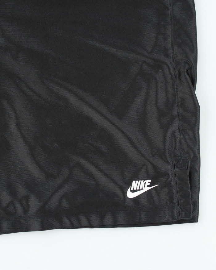 Vintage 90's Nike Oversized Basketball Shorts - L