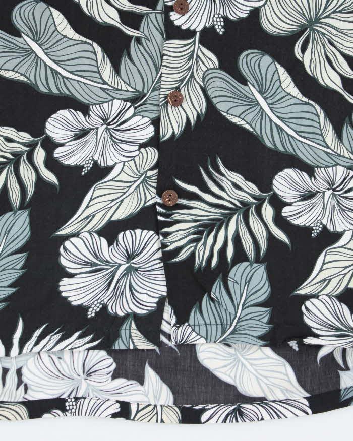 Vintage Hilo Hattie Oversized Hawaiian Shirt - L