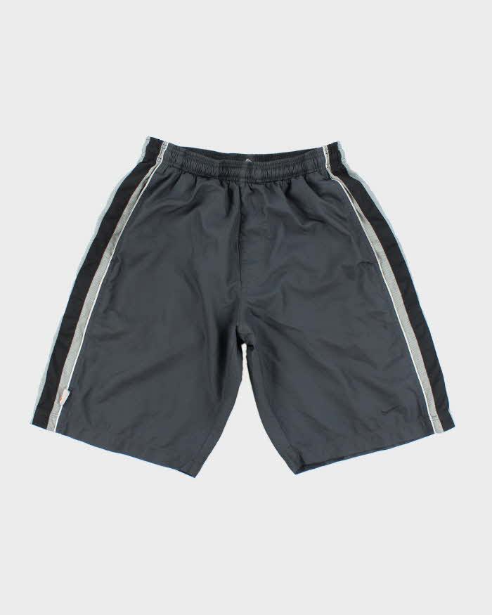 Vintage Y2K Nike Lightweight Sports Shorts - M