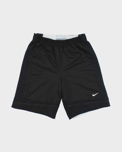 Vintage 2000's Nike Oversized Basketball Shorts - M