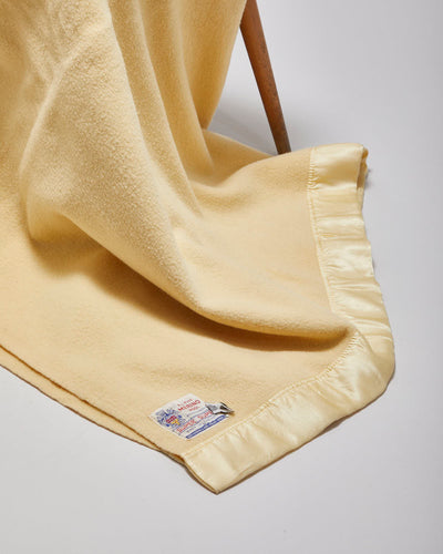 Vintage 1950s Super Super Cream Wool Blanket