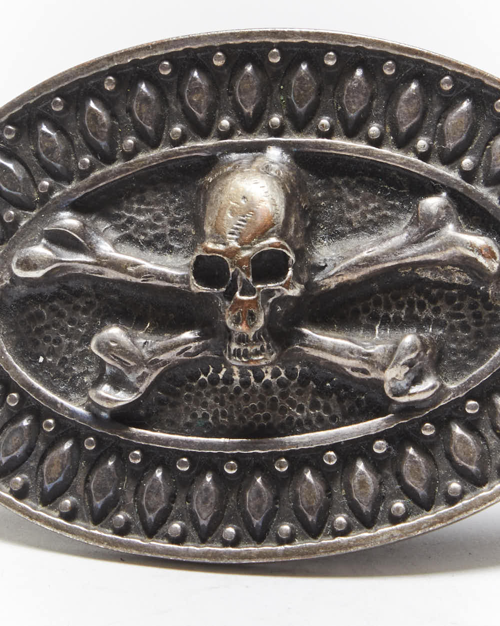 Vintage Skull &amp; Cross Bones Belt Buckle