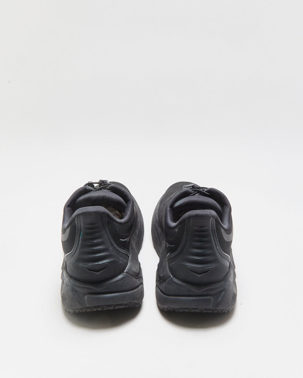Hoka Arahi Slip Resistant Vented Mesh Trainers - UK9