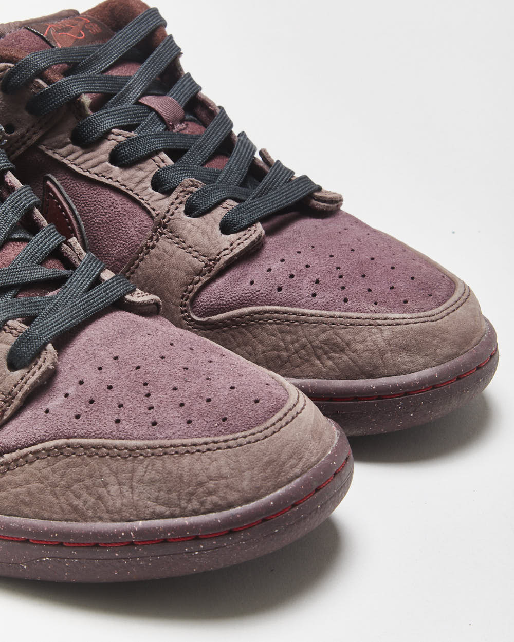 2023 Nike SB Dunk Low City Of Love 'Burgundy Crush' Trainers - UK8.5