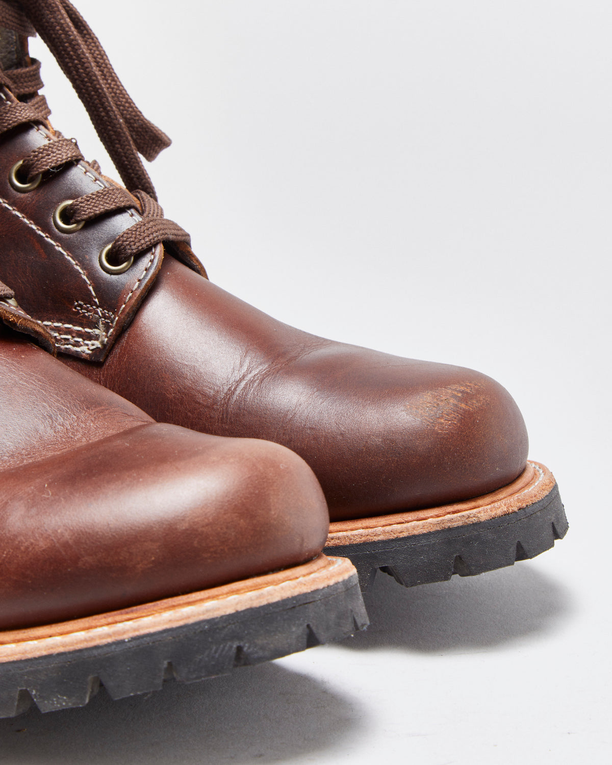 Canada West Moorby 6" Pecan Tumbled Leather Handcrafted In America Goodyear Welted Vibram Round Toe Ankle Boots - UK9