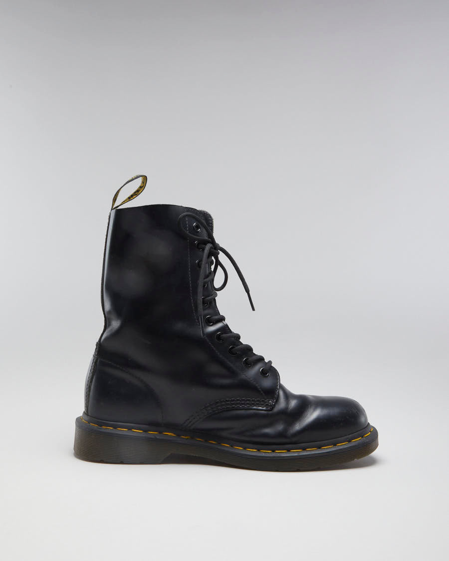 Dr Martens 10 Eyelet Black Leather Boots - EUR 42