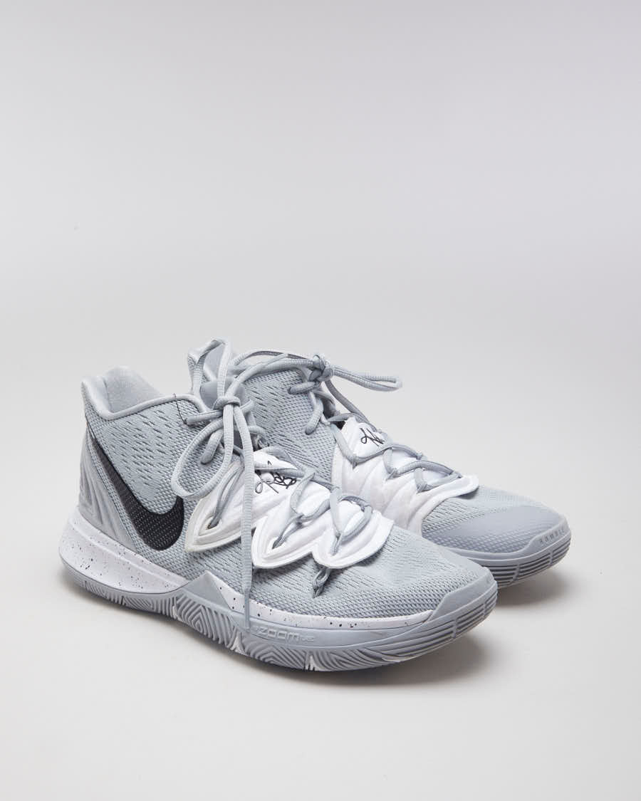 Nike Kyrie 5 Team Wolf Grey &amp; Black Sneakers - EUR 42.5