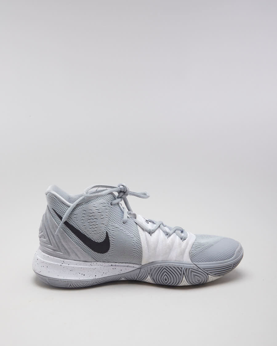 Nike Kyrie 5 Team Wolf Grey &amp; Black Sneakers - EUR 42.5