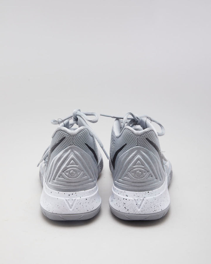 Nike Kyrie 5 Team Wolf Grey & Black Sneakers - EUR 42.5