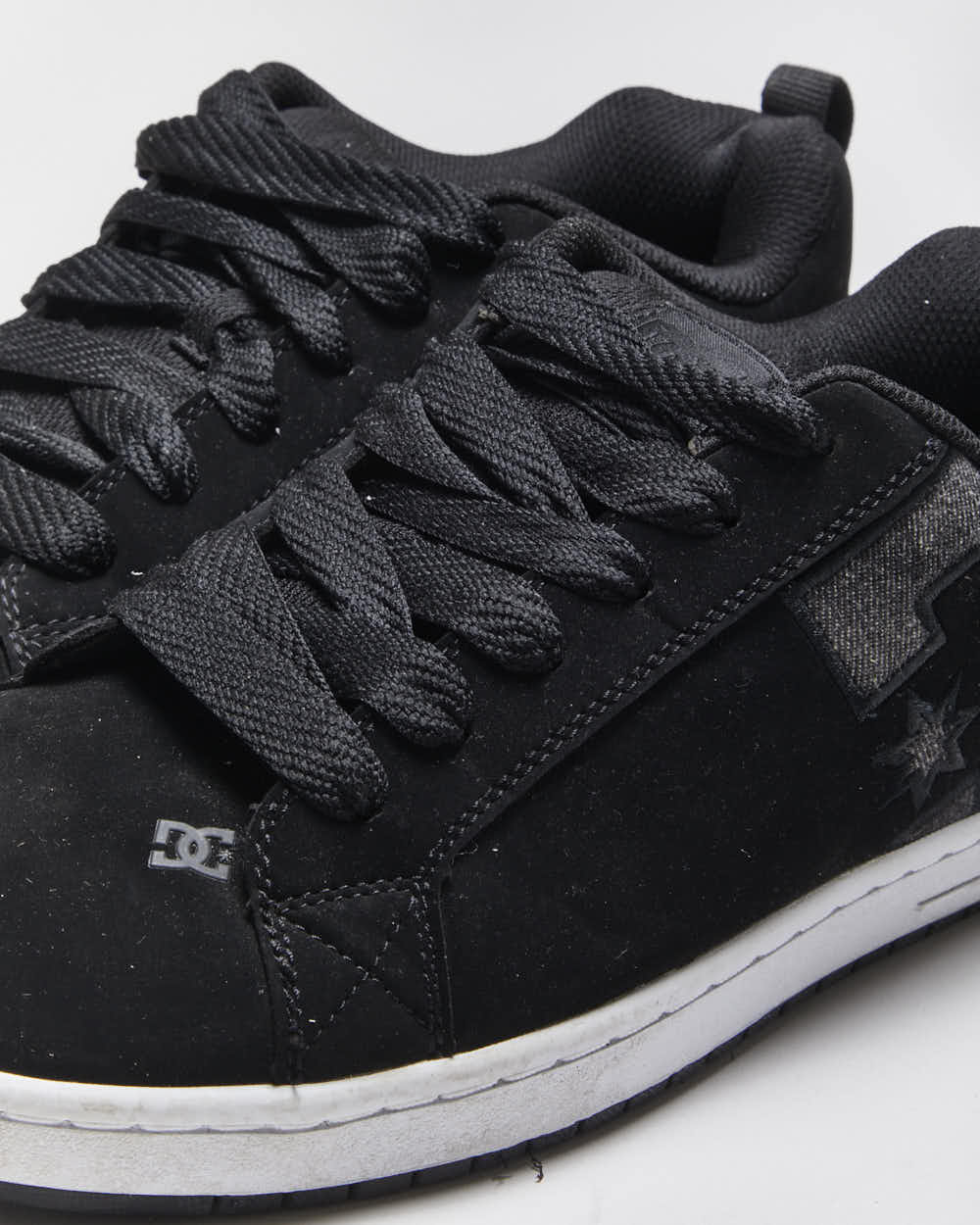 Vintage 00s DC Shoe Co Trainers - UK7.5