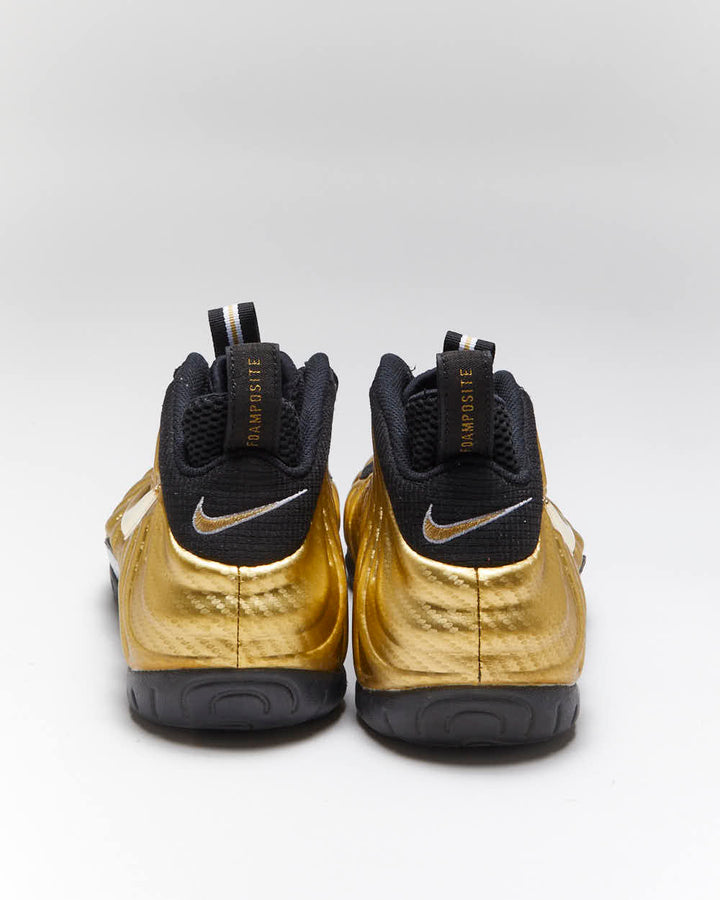 2017 Nike Air Foamposite Pro Metallic Gold High Top Trainers - uk8.5