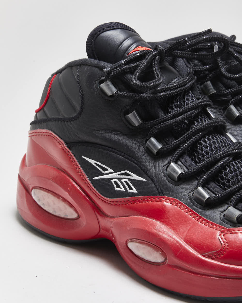 2020 Reebok Question Mid Leather Iverson Street Sleigh Basketball Trainers - UK9.5