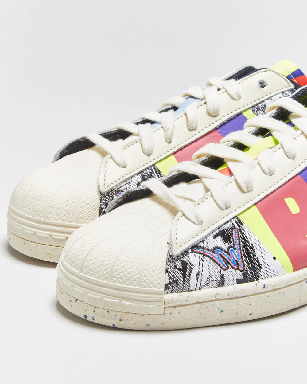 DS 2022 Adidas Originals Superstar x Pride Kris Andrew Small Unite Trainers - UK10