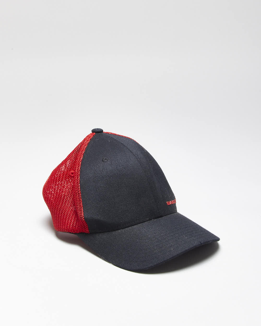 Vintage Y2K Oakley Small Logo Mesh Trucker Cap - S-M
