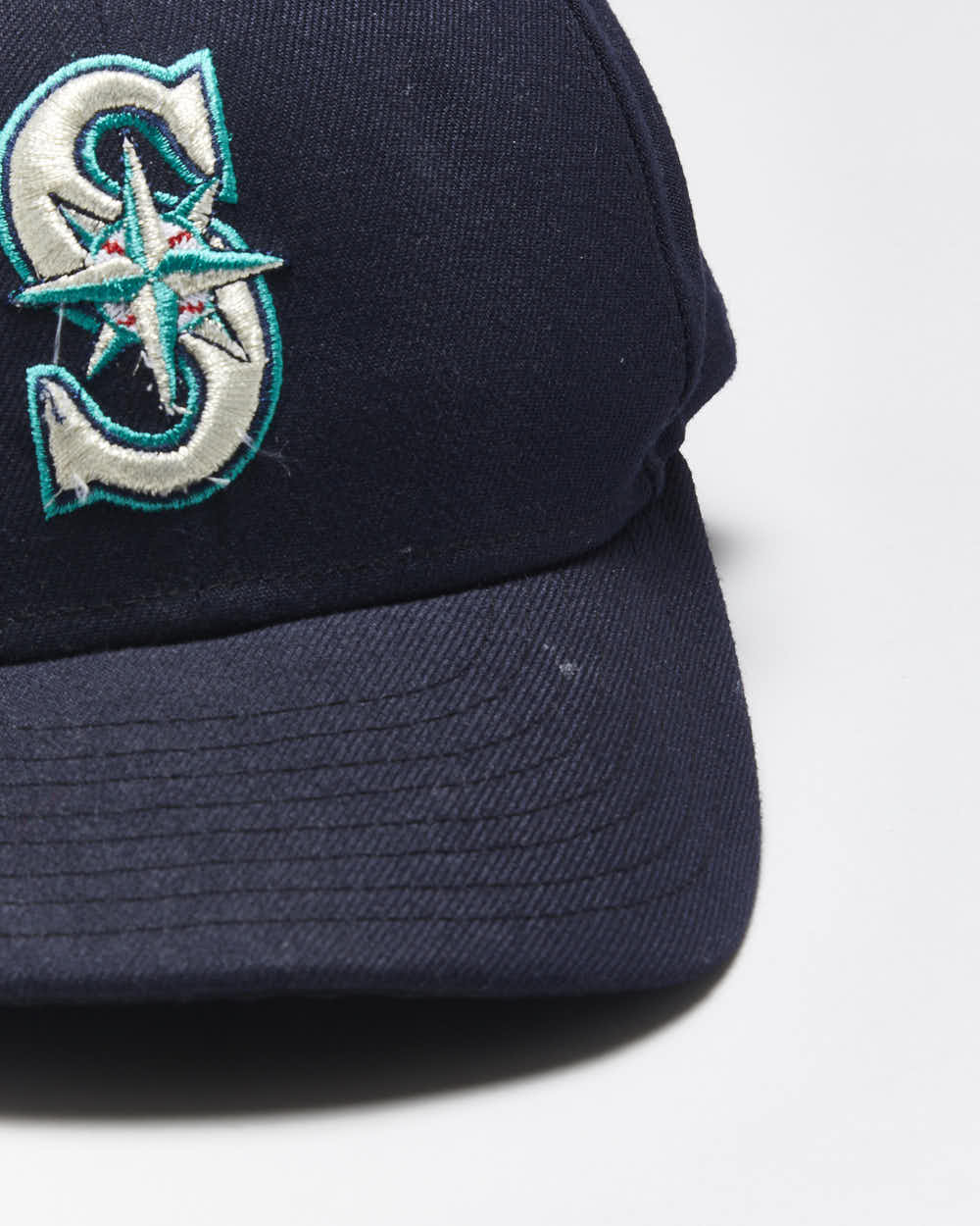 Vintage New Era Seattle Mariners Embroidered Fitted Cap - 7