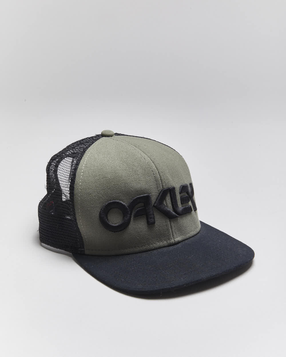 Vintage Oakley Spell Out Logo Trucker Cap - OS