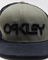 Vintage Oakley Spell Out Logo Trucker Cap - OS