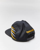 Vintage Mitchell &amp; Ness Golden State Warriors NBA Embroidered Snapback Cap - OS