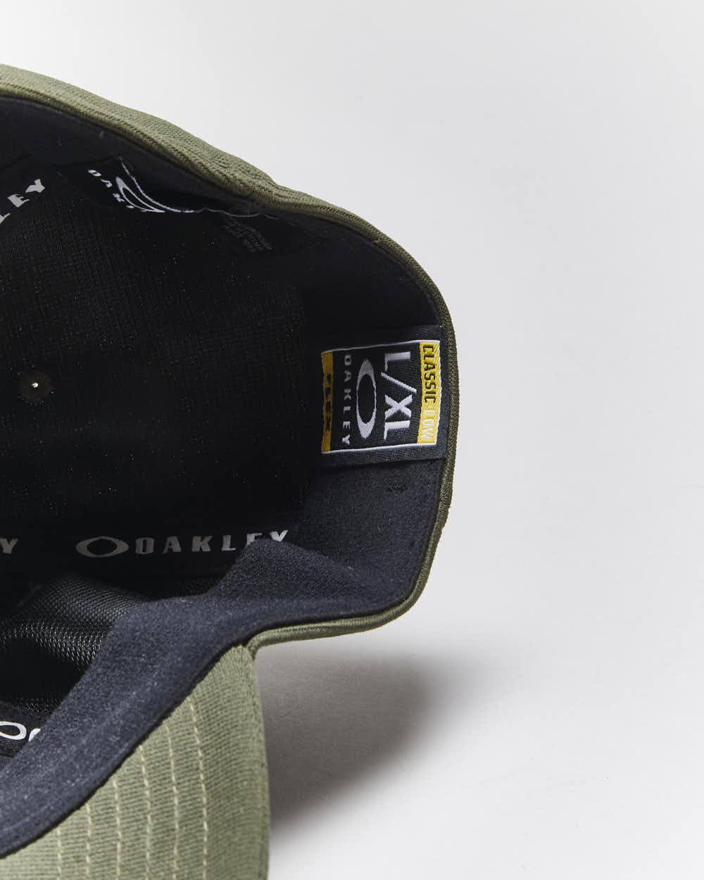 Vintage 2000's Oakley Software Skull Logo Fitted Cap - L/XL